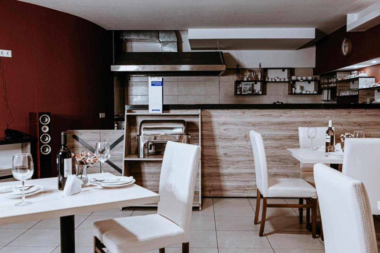 Sama Grand Hotel Tiflis Dış mekan fotoğraf