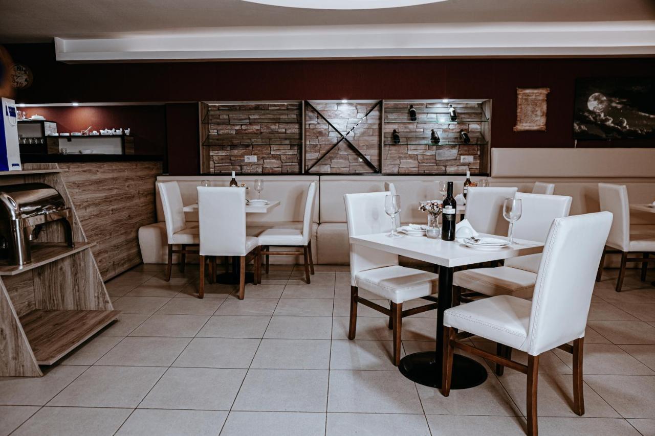 Sama Grand Hotel Tiflis Dış mekan fotoğraf