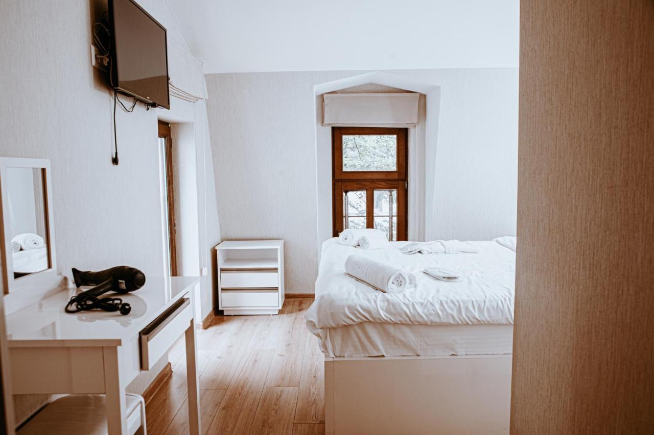 Sama Grand Hotel Tiflis Dış mekan fotoğraf