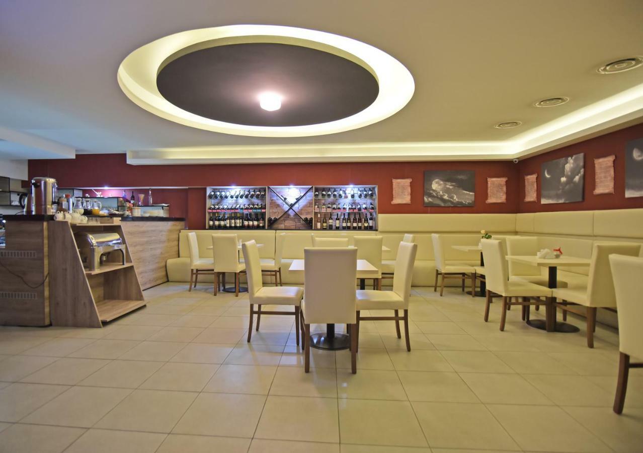 Sama Grand Hotel Tiflis Dış mekan fotoğraf