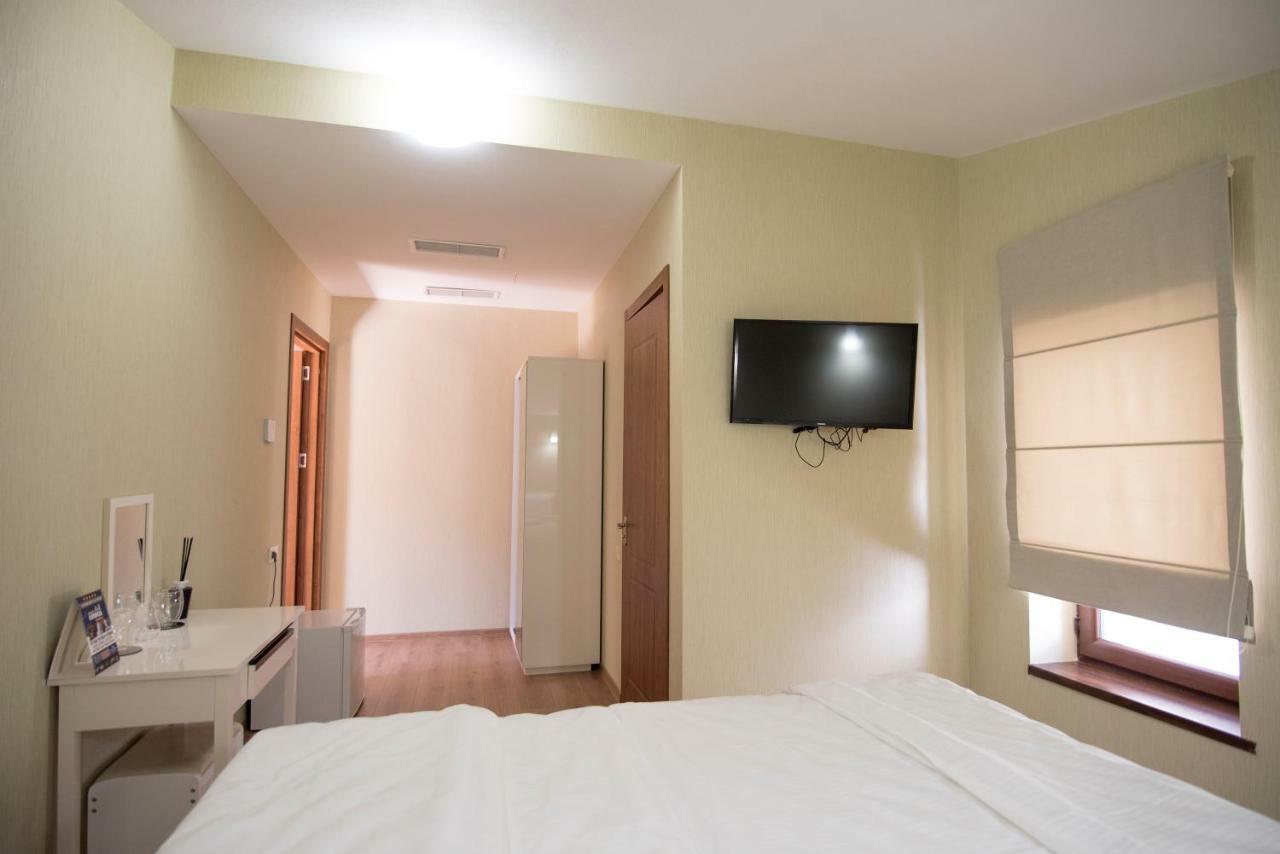 Sama Grand Hotel Tiflis Dış mekan fotoğraf