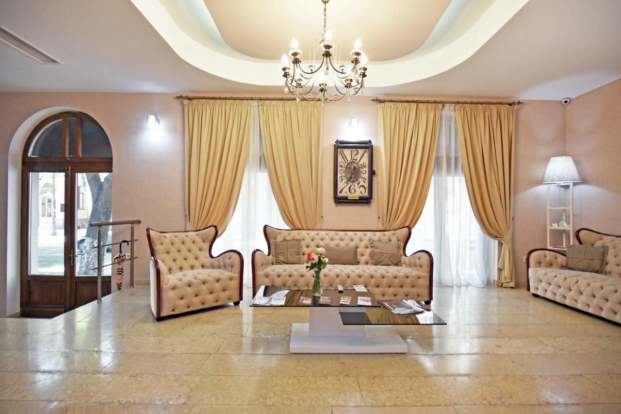 Sama Grand Hotel Tiflis Dış mekan fotoğraf