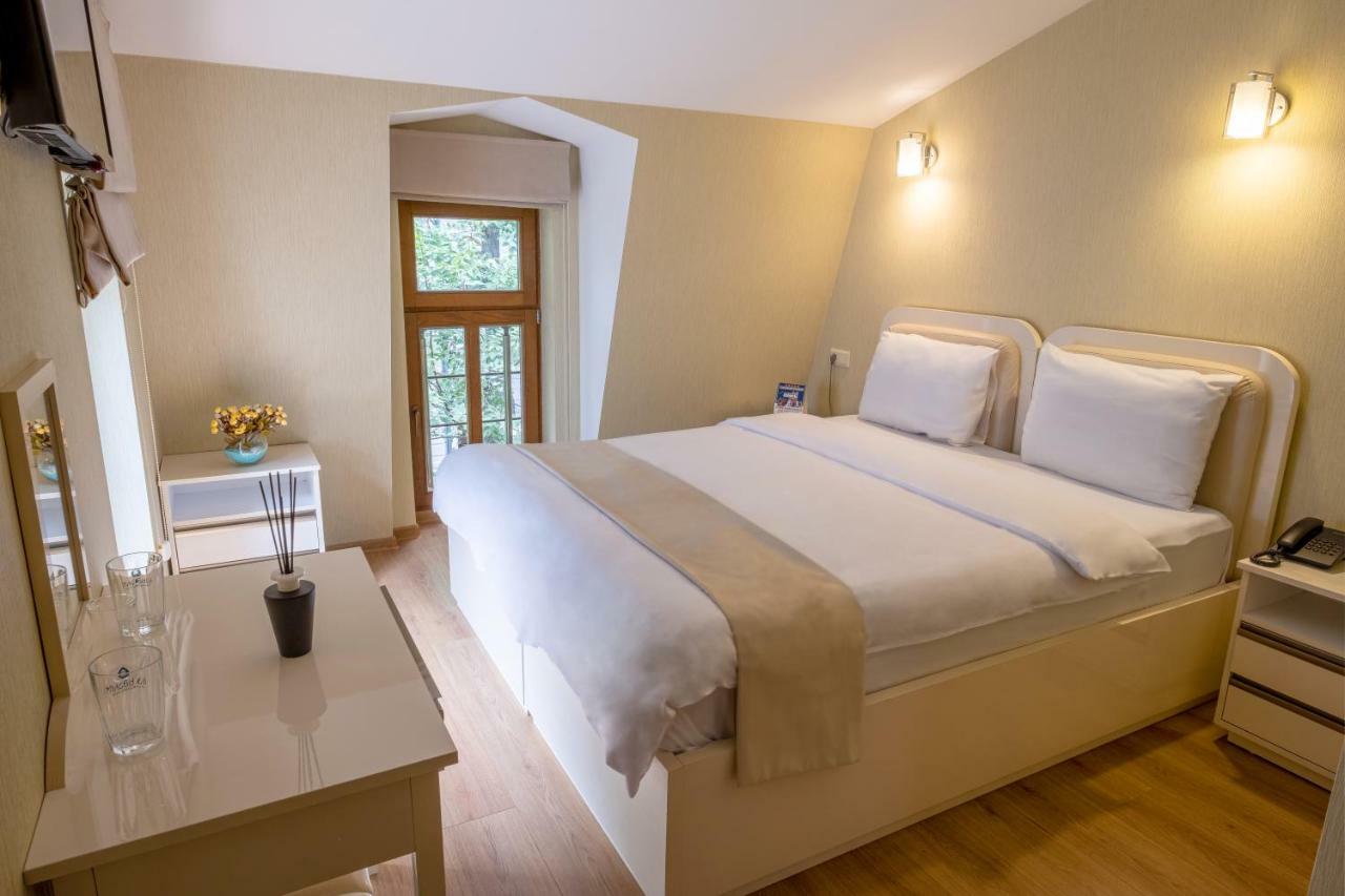 Sama Grand Hotel Tiflis Dış mekan fotoğraf